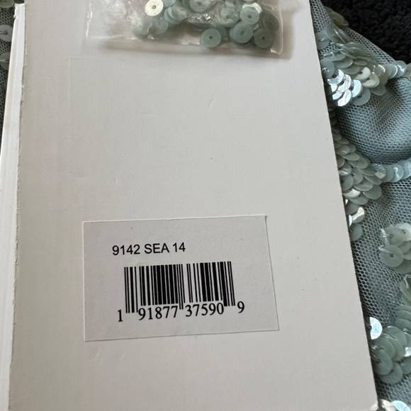 NWT Mac Duggal Sequined Illusion High Neck Long Sleeve Midi Dress 9142 - Picture 11 of 12